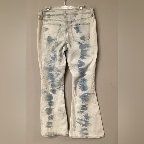 Women’s Hydraulic Nolita Mid-Rise Flare Tie Dye Jeans in Size 12. Preloved. - Picture 2 of 6
